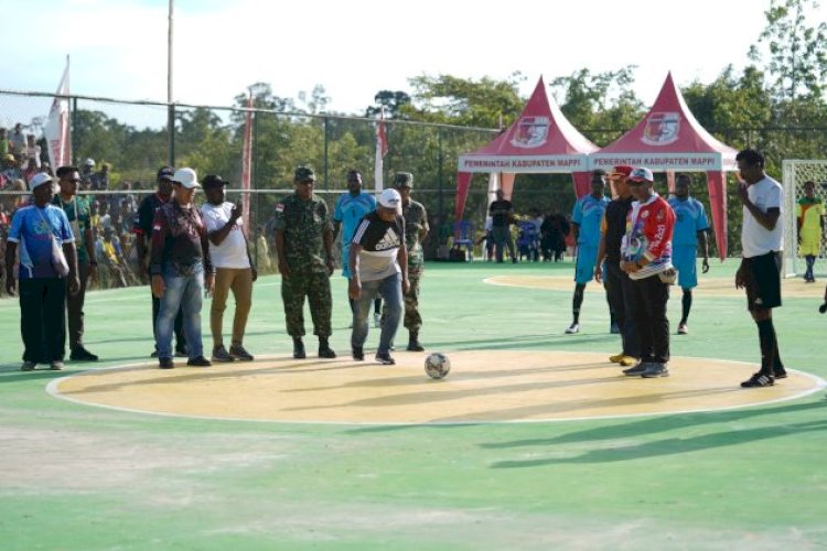 Pj Bupati Mappi Resmi Buka Open Tournament Grass Track Bupati Cup I