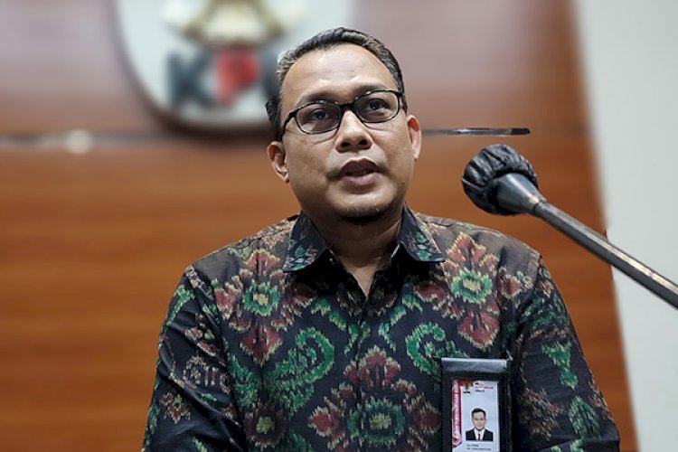 KPK Mulai Usut Sewa Private Jet Oleh Gubernur Papua Lukas Enembe Dan ...